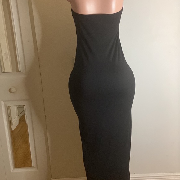 Heart and Hips Women’s Black Tube Dress with Front Slit Size Large - Picture 6 of 8